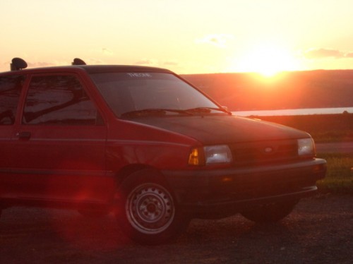 Ford Festiva  V8 