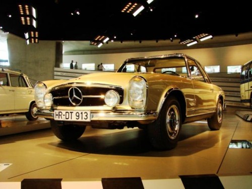  Mercedes-Benz 