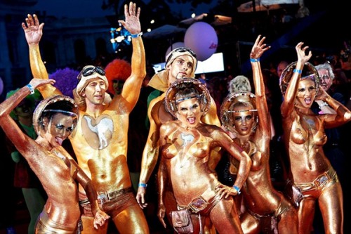       (Vienna Life Ball)