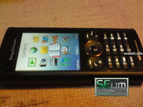 Sony Ericsson W902: 5- Walkman (10 )