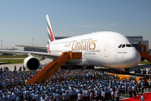  Airbus A380    Emirates