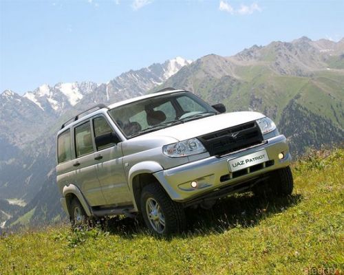 UAZ Patriot -      