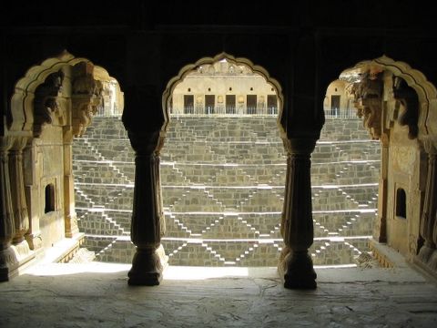 300   Chand Baori   (25 )