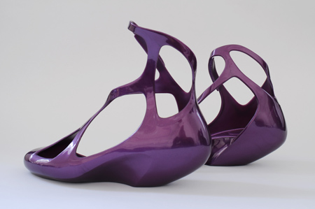     (Zaha Hadid)  Melissa