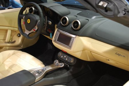 Ferrari California (34 )