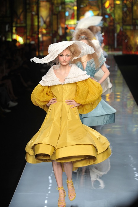 Haute Couture -   / 2009 