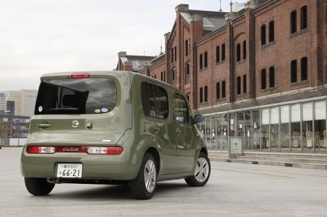    Nissan Cube