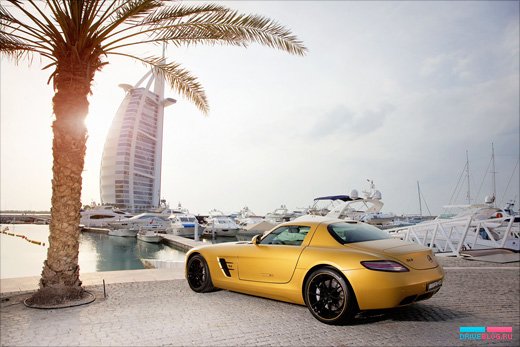 Mercedes-Benz SLS AMG Desert Gold