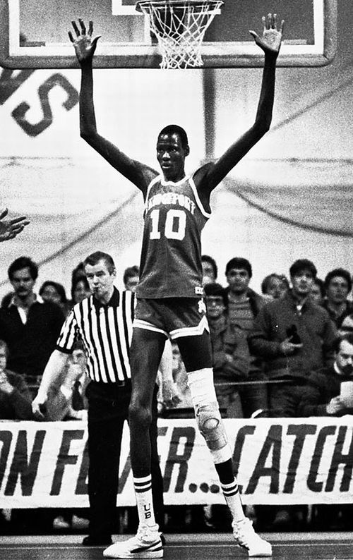 Manute Bol -    NBA 