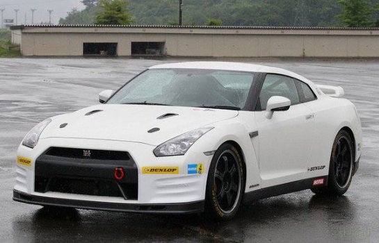 Nissan GT-R  Track Club Edition